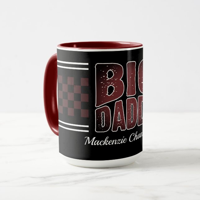 Taza Gran Papá con cuadros marrones y nombre en negro (Anverso izquierdo)