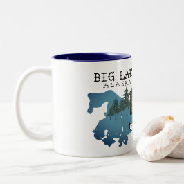 Taza grande de la cabina de Alaska del lago