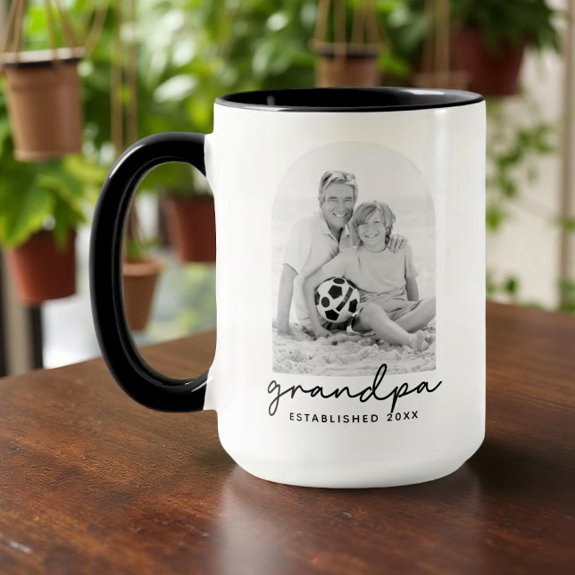 Taza Grandpa Established 20XX Modern Simple Photo (Subido por el creador)