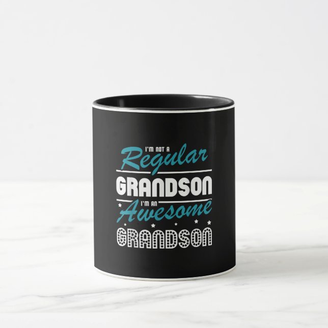 Taza Grandson Gift | No Soy Una Nieta Regular (Centro)