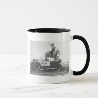 Taza Gris de Bonnie que salta su caballo