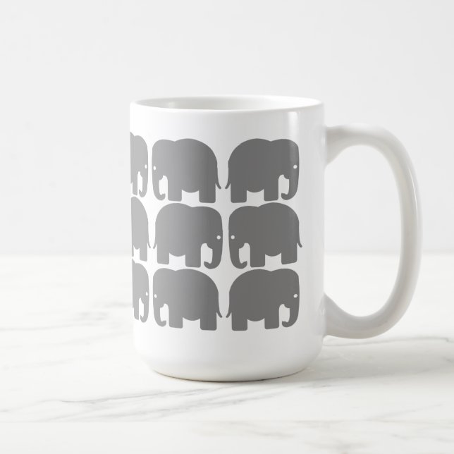 Taza gris de la silueta de los elefantes (Derecha)