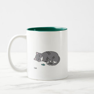 taza gris del gato de tabby