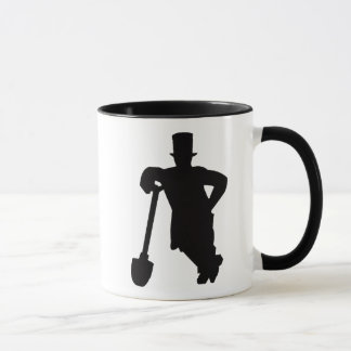 Taza Grobar sa Lopatom