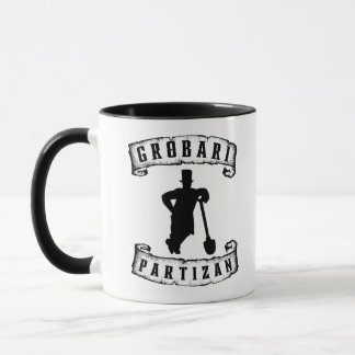 Taza Grobari Partizan Crno Beli Grobar Sa Lopatom