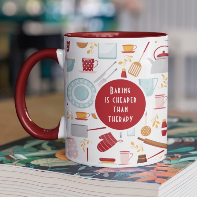 Taza Hacer más barato que Terapia Funny Cocina Rojo (Subido por el creador)