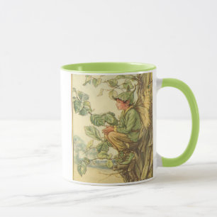 Taza Hada Elm alada sentada en un árbol