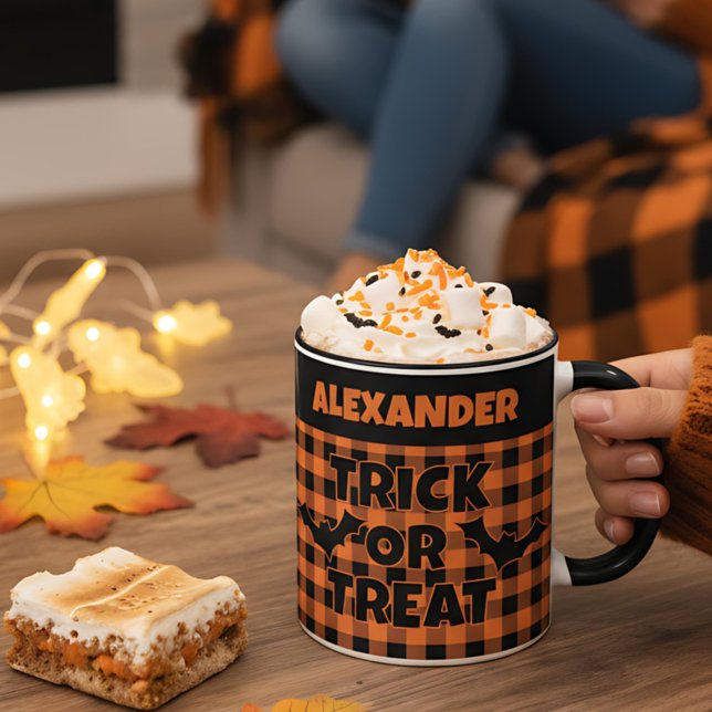 Taza Halloween Trick or Treat Orange & Black Plaid Name (Subido por el creador)