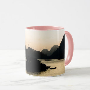 Taza Halong Bay, Sunset, Vietnam Art (Holiday) Mug