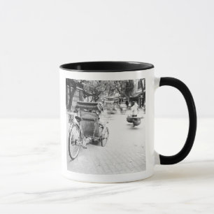 Taza Hanoi Vietnam, Ciclo en el antiguo Hanoi