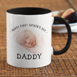 Taza Happy First Father's Day Daddy Photo Mug<br><div class="desc">Add a photo to this mug for dads celebrating their first Father's Day, featuring the words, "Happy First Father's Day" in a simple, modern font and " Daddy" in a handwritten font. All text is fully customizable. If you need any help customizing this, please message me using the button below...</div>