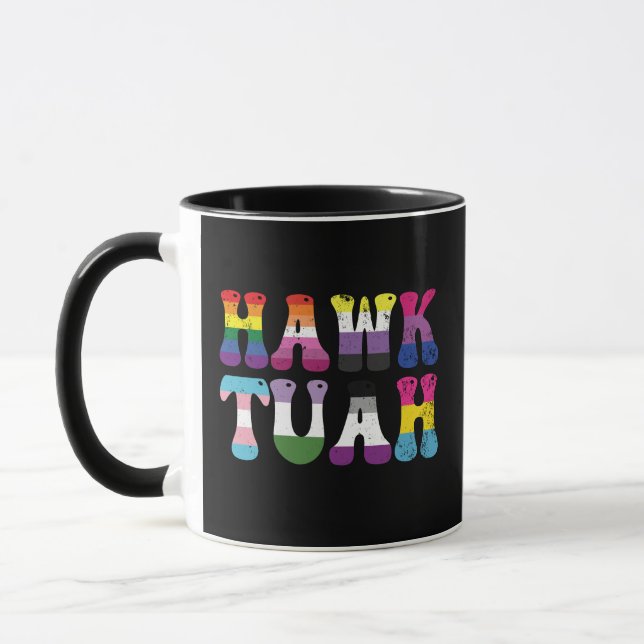 Taza Hawk Tuah Gracioso LGBTQ bandera arcoiris trans (Izquierda)