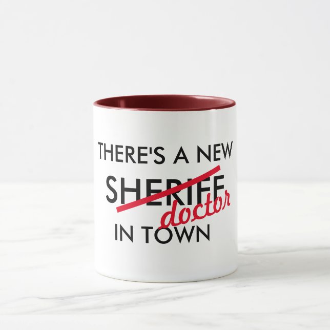 Taza hay nuevo médico del sheriff en retruécano médico (Centro)