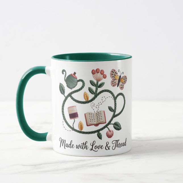 Taza Hecho con amor y hilo de discusión (Izquierda)