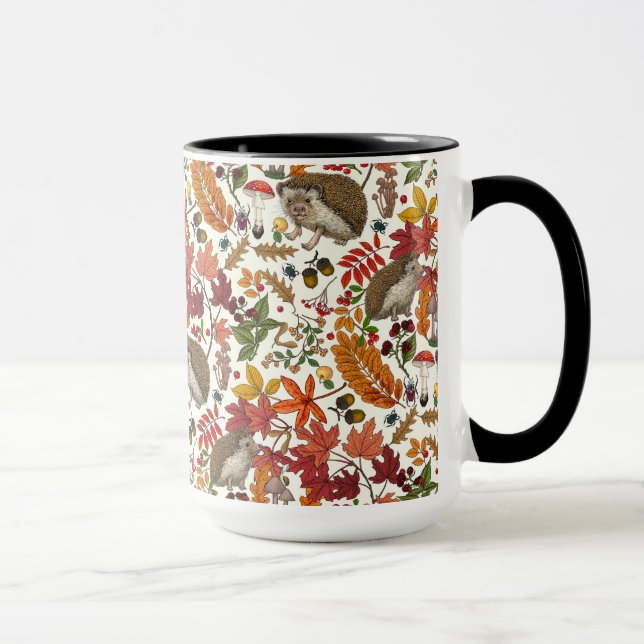 Taza Hedgehogs and autumn forest flora on ivory (Derecha)