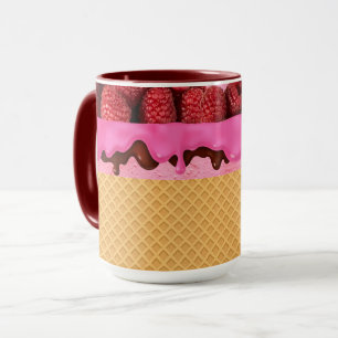 Taza Helado de Fresa con Cono de Waffle