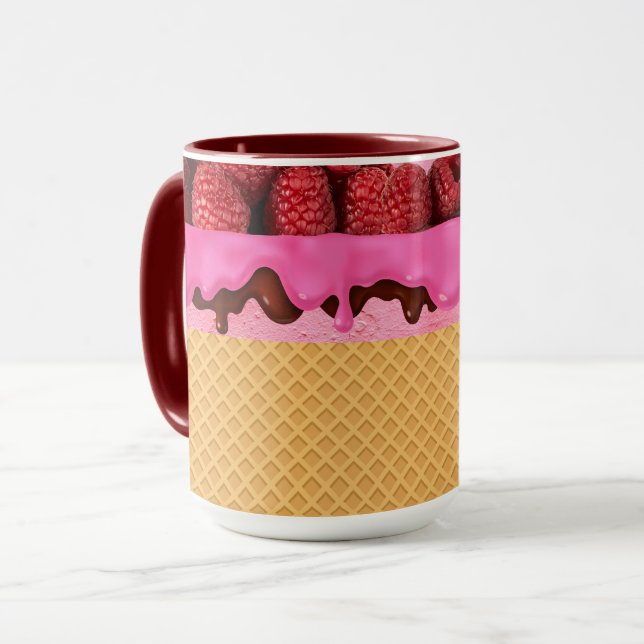 Taza Helado de Fresa con Cono de Waffle (Anverso izquierdo)