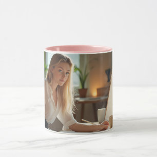 Taza Helena Chevalier: Esbozando sueños en el estudio