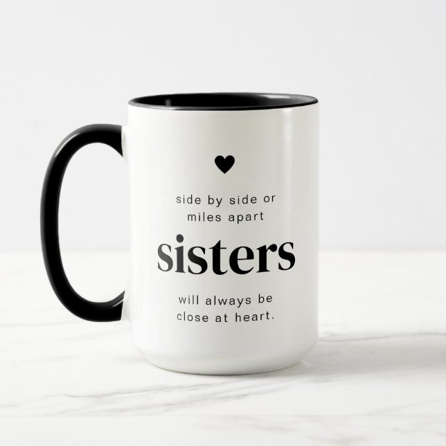 Taza Hermanas cierran en Heart Mug (Izquierda)