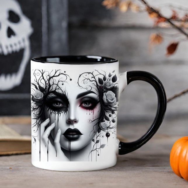 Taza Hermosa mujer gótica (Subido por el creador)