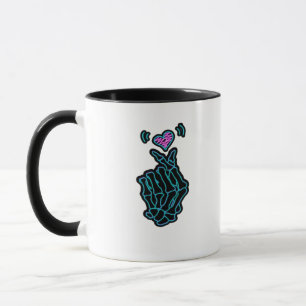 Taza Hermosas Manos De Esqueleto Con Una Señal Cardíaca