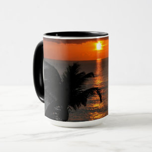 Taza Hermoso atardecer tropical