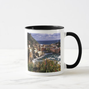 Taza Hermoso pueblo de Vernazza en las Cinque