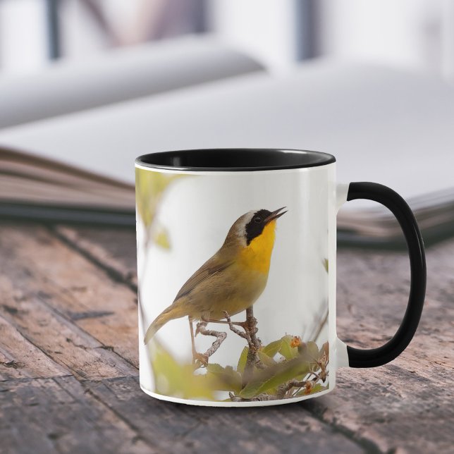 Taza Hermoso Songbird de garganta amarilla común (Common Yellowthroat Warbler on Branch 11 oz Coffee Mug Cover Photo.)