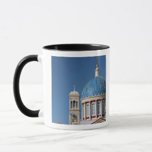 Taza Hermoupolis, isla de Syros, Grecia. Cúpula azul de