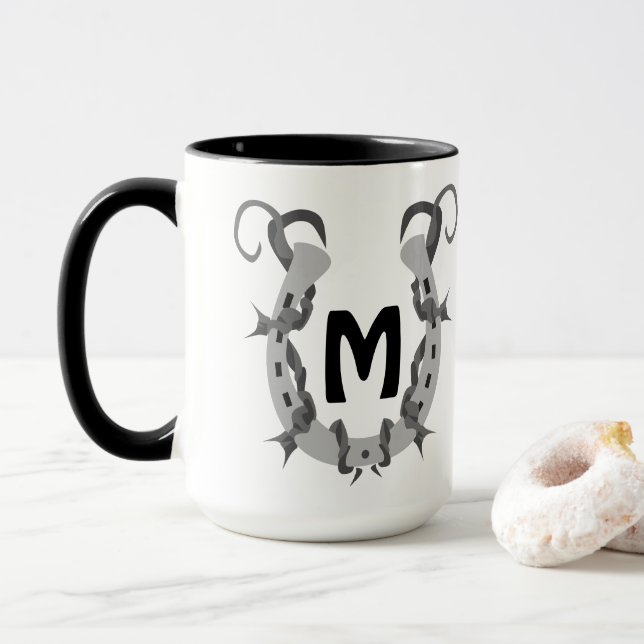 Taza Herradura envuelta en monograma de alambre de púas (Con donut)