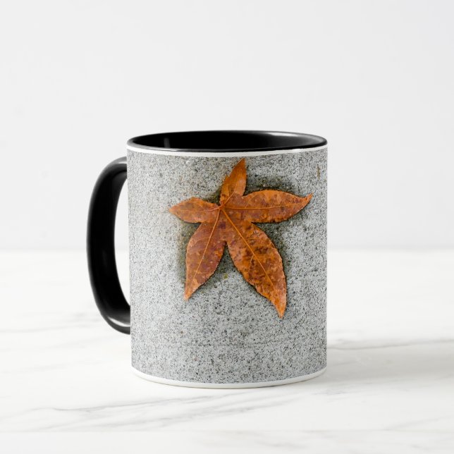 Taza Hoja en acera (Anverso izquierdo)