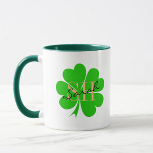 Taza Hojas de trébol de suerte monogramadas y Shamrock 