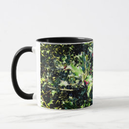 Taza Holly, con bayas rojas