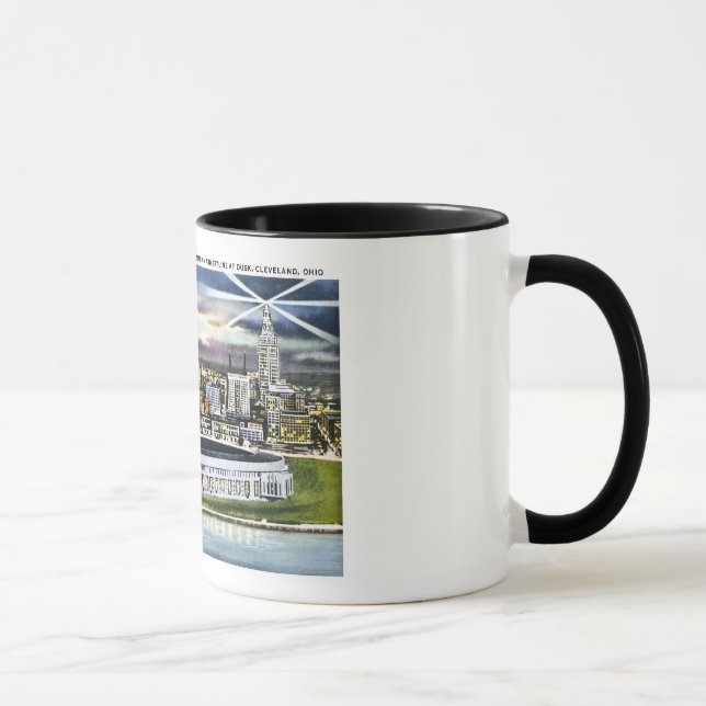 Taza Horizonte del Cleveland Stadium en la oscuridad, (Derecha)