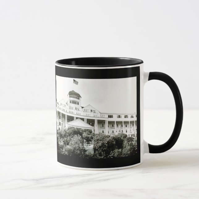 Taza Hotel magnífico, isla de Mackinac, blanco y negro (Derecha)