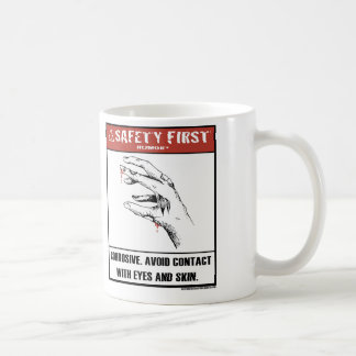 Taza Humor-Corrosiva de la seguridad primero