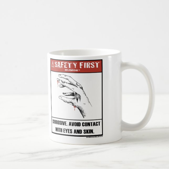 Taza Humor-Corrosiva de la seguridad primero (Derecha)