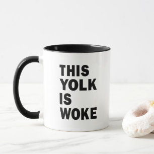 Taza Humor gracioso de moda de huevo que despierta este