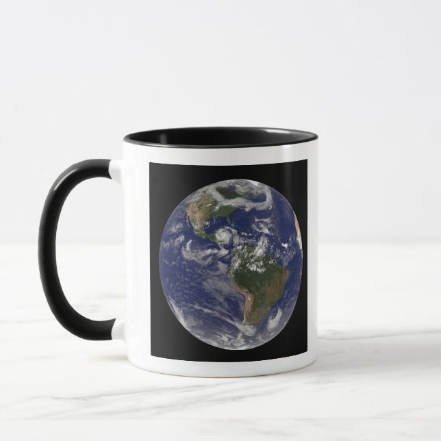 Taza Huracán Dean se acerca a la península de Yucatán (Izquierda)