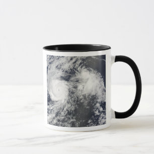 Taza Huracán Felicia y tormenta Enrique al este del Ha