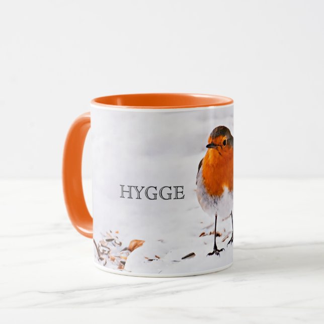 Taza Hygge con un lindo pájaro ladrón en la nieve (Anverso izquierdo)