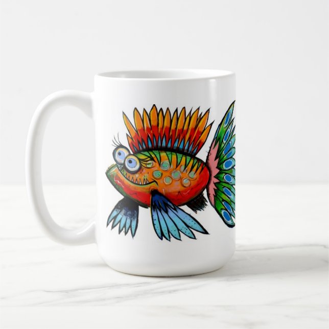Taza I de los pescados del artista Juan Donato (Izquierda)