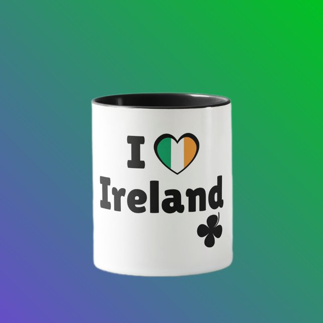 Taza I Love Ireland Irish Flag Heart & Shamrock (Black) (Subido por el creador)