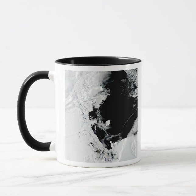 Taza iceberg B-15J en el Mar de Ross, Antártida (Izquierda)