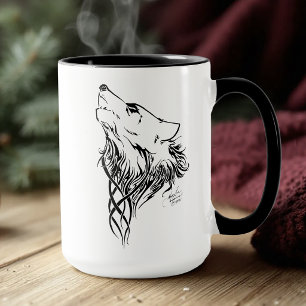 Taza Ilustración de tinta de lobo aullador tribal negro