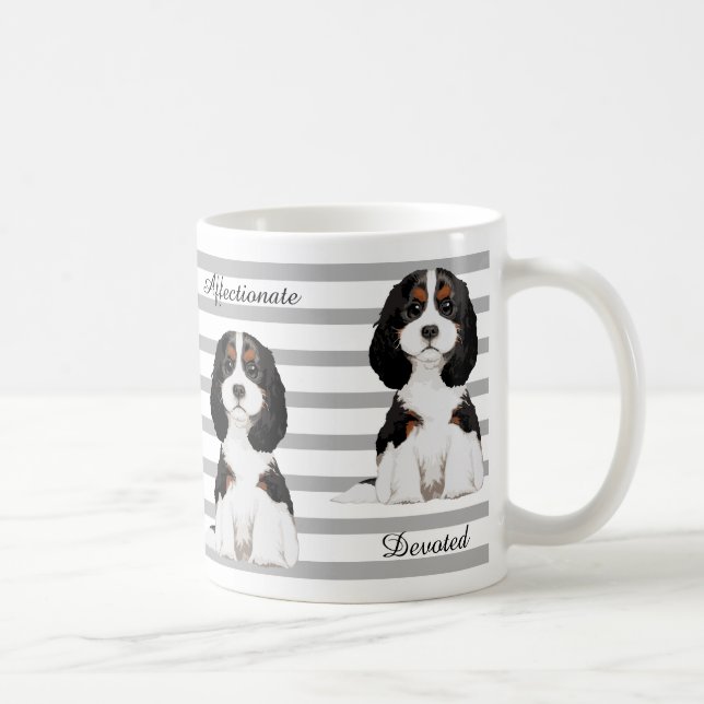 Taza ilustrada arrogante del perro de aguas de rey (Derecha)