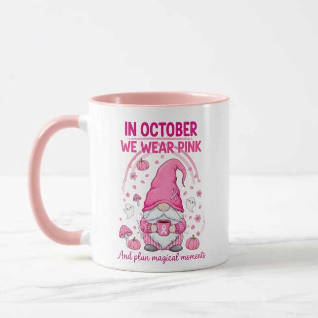 Taza In October We Wear Pink – Emotional Support Gnome  (Izquierda)