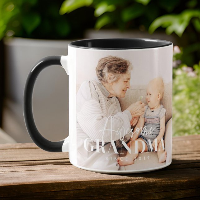 Taza Increíble abuela desde 20XX simple foto elegante (Subido por el creador)