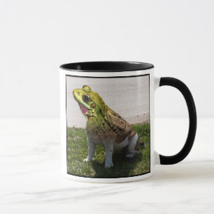 Taza inglesa de la rana mugidora