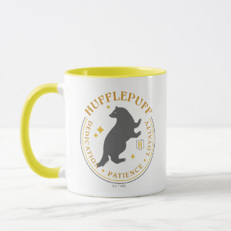 Taza Insígnia de Orgullo de la Casa HUFFLEPUFF™ Tejón
